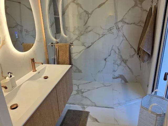 Appartement 3 pièces, 76 m² à louer à Nice 06000