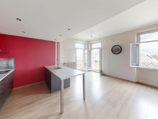 Appartement 3 pièces, 76 m² à louer à Rodez 12000