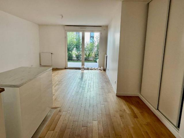 Appartement 3 Pièces 76m² à louer 2029 euros SAINT CLOUD 92210