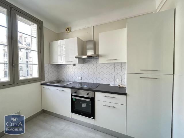 Appartement 3 pièces, 78 m² à louer à Tours 37000
