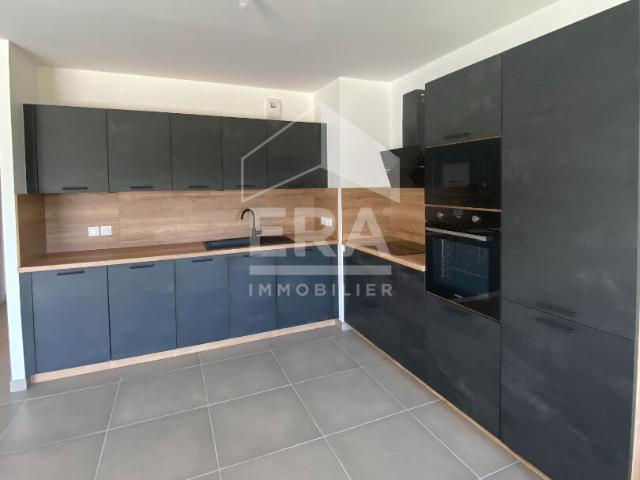 Appartement 3 pièces, 79 m² à louer à Villaz 74370