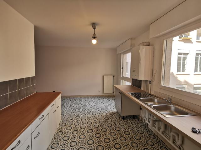 Appartement 3 pièces, 79 m² à louer à Lyon 4 69004