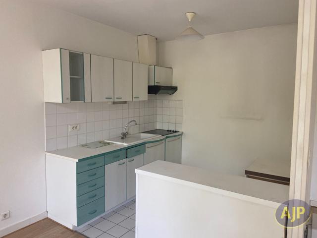 Appartement 3 pièces, 79 m² à louer à Saintes 17100