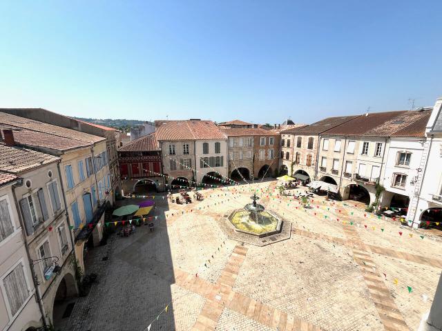 Appartement 3 pièces, 83 m² à louer à Villeneuve sur Lot 47300