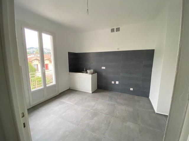 Appartement 3 pièces, 83 m² à louer à Nice 06100