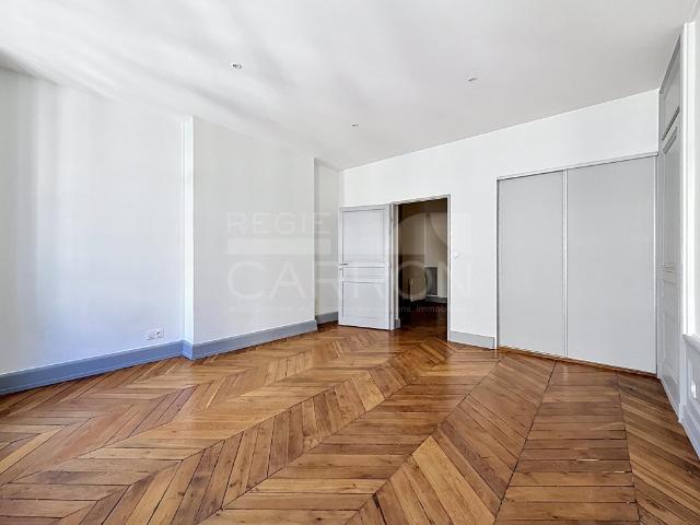 Appartement 3 pièces 83 m²