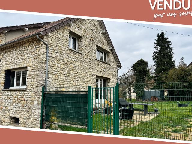 Appartement 3 pièces 80 m2 + 3 places de parking + sous sol total + jardin à 5 mn de Bréval