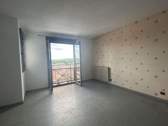 Appartement 3 pièces, 80 m² à louer à Tonneins 47400
