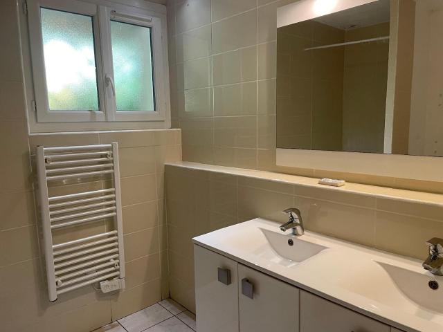 Appartement 3 pièces, 80 m² à louer à Callas 83830