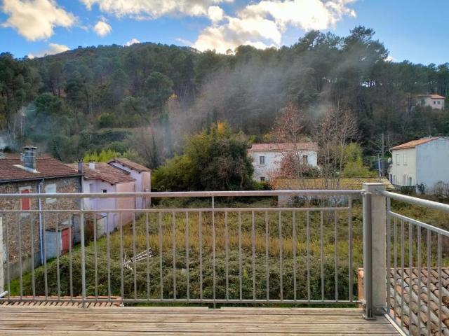 Appartement 3 pièces, 80 m² à louer à Le Martinet 30960