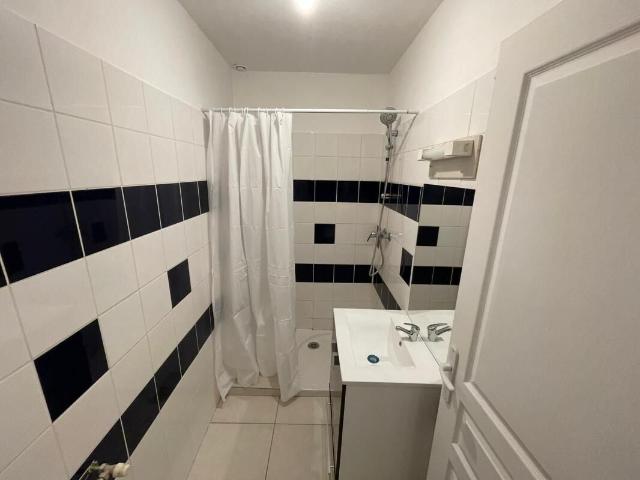 Appartement 3 pièces, 80 m² à louer à Le Martinet 30960