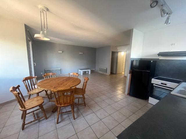 Appartement 3 pièces, 80 m² à louer à Orange 84100