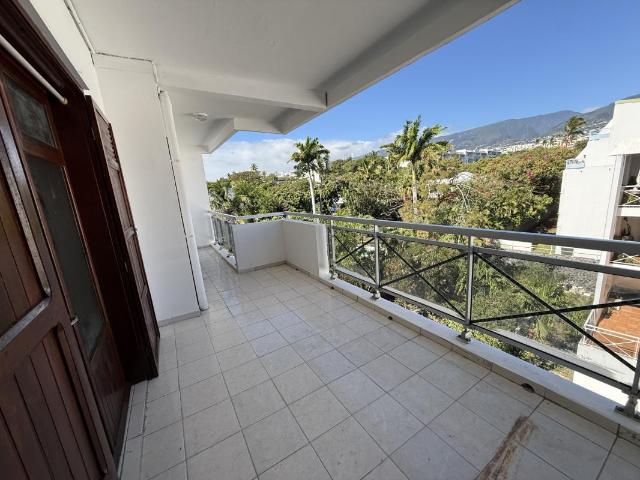 Appartement 3 pièces, 80 m² à louer à Saint Denis 97490