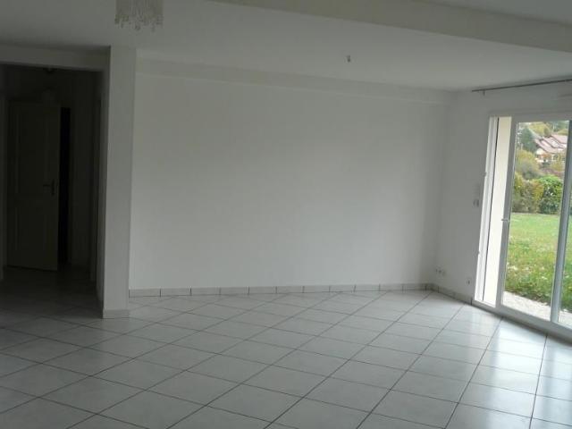 Appartement 3 pièces, 80 m² à louer à Saint Nazaire les Eymes 38330