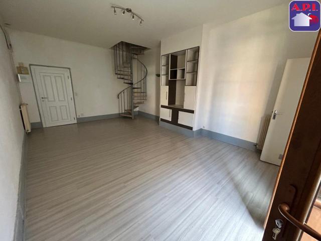 Appartement 3 pièces, 80 m² à louer à Saverdun 09700