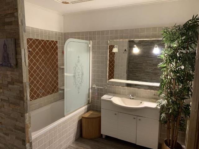 Appartement 3 pièces, 80 m² à louer à Sète 34200