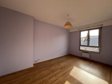 Appartement 3 pièces, 81 m² à louer à Aubenas 07200
