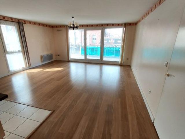 Appartement 3 pièces, 81 m² à louer à Liévin 62800