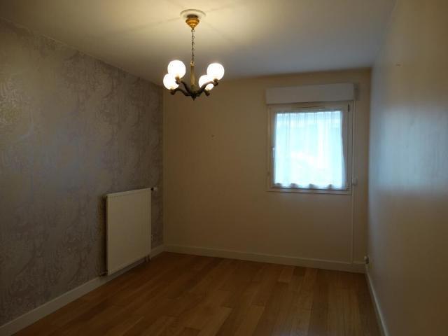 Appartement 3 pièces, 81 m² à louer à Mouvaux 59420