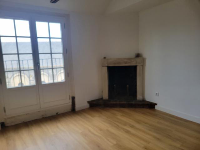 Appartement 3 pièces, 81 m² à louer à Poitiers 86000