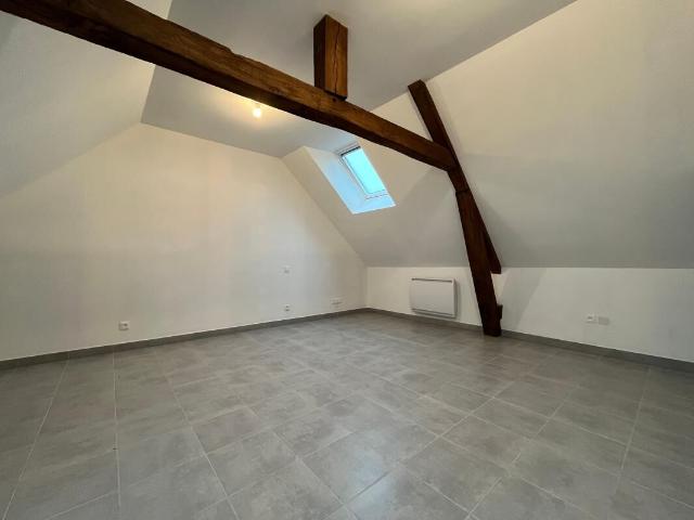 Appartement 3 pièces, 81 m² à louer à Rugles 27250