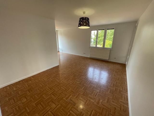 Appartement 3 pièces, 81 m² à louer à Seyssinet Pariset 38170