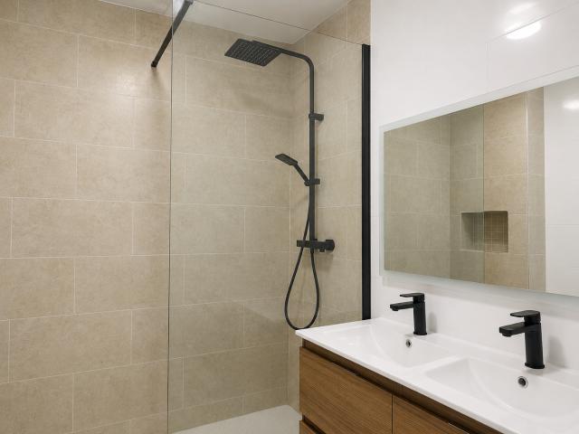 Appartement 3 pièces, 81 m² à louer à Sommières 30250