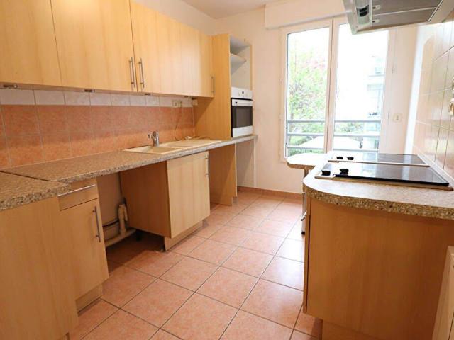 Appartement 3 piéces 81 m² Paris 15ème