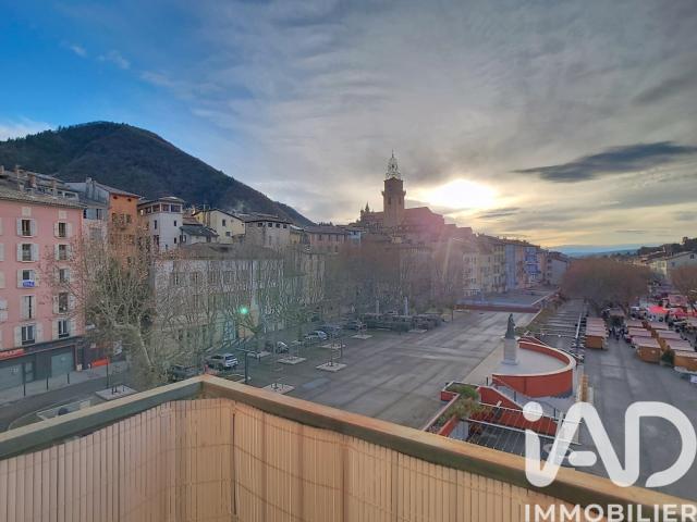Appartement 3 pièces 81 m²