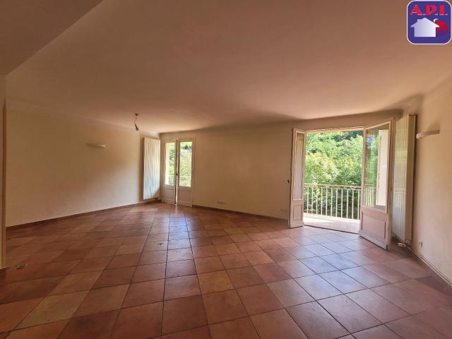 Appartement 3 pièces 81 m²