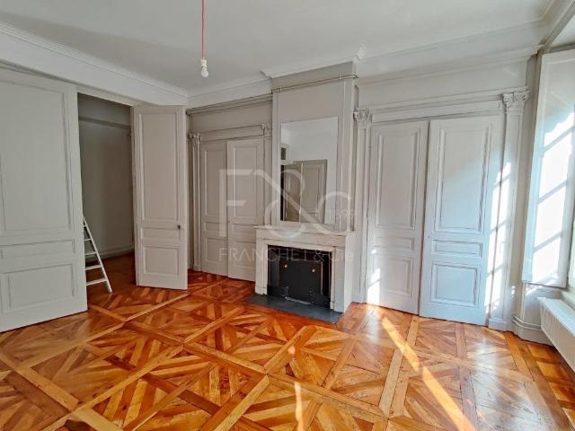 Appartement 3 pièces 81 m²