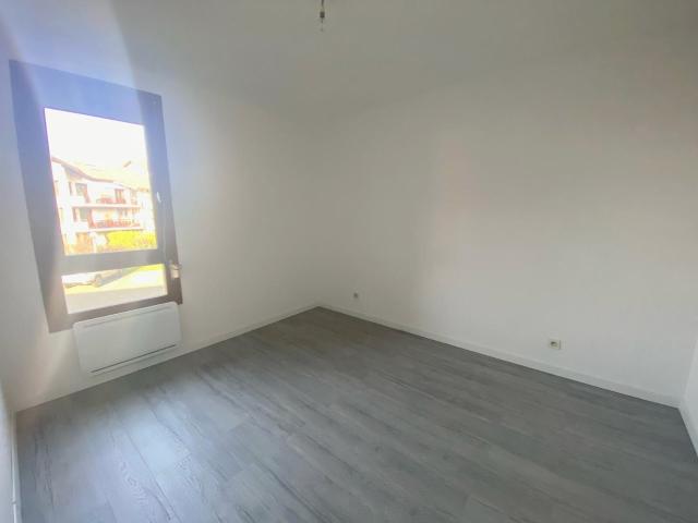 Appartement 3 pièces, 82 m² à louer à Vétraz Monthoux 74100