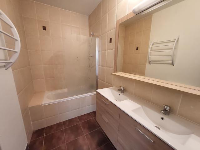 Appartement 3 pièces, 82 m² à louer à Le Péage de Roussillon 38550