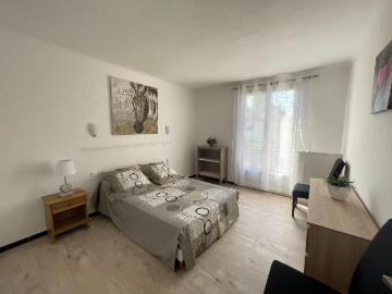 Appartement 3 pièces, 82 m² à louer à Pertuis 84120