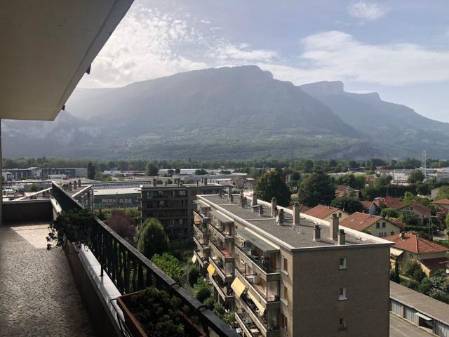 Appartement 3 pièces, 82 m² à louer à Saint Égrève 38120