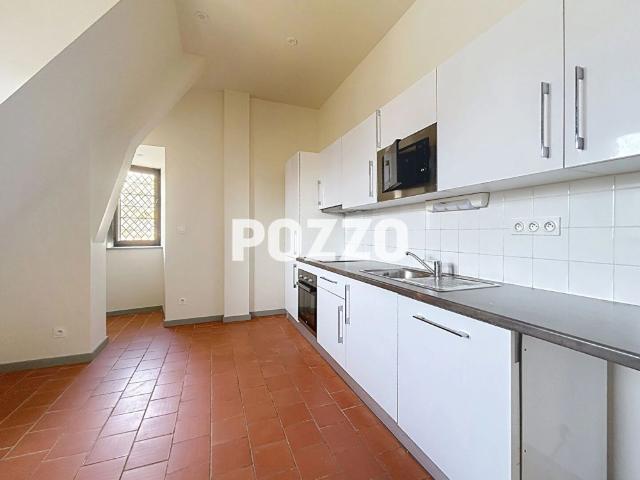 APPARTEMENT 3 PIECES 82 M² CAEN HYPER CENTRE PARKING SÉCURISÉ