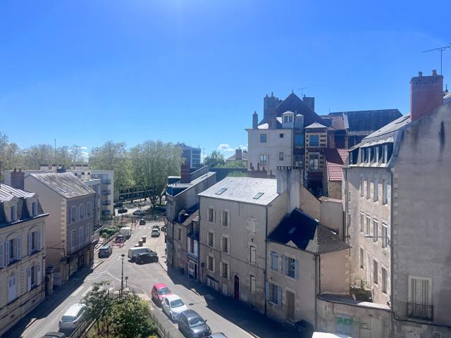 Appartement 3 pièces 82 m²