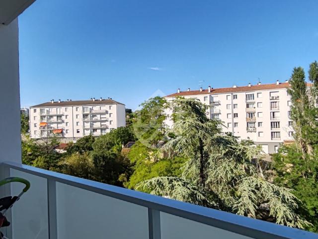 Appartement 3 pièces 82 m²