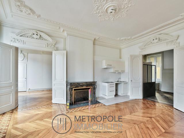 Appartement 3 pièces 82 m²
