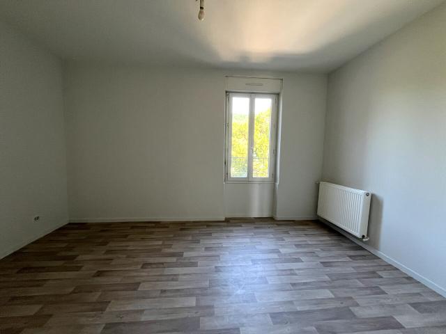 Appartement 3 pièces, 87 m² à louer à Castelmoron sur Lot 47260