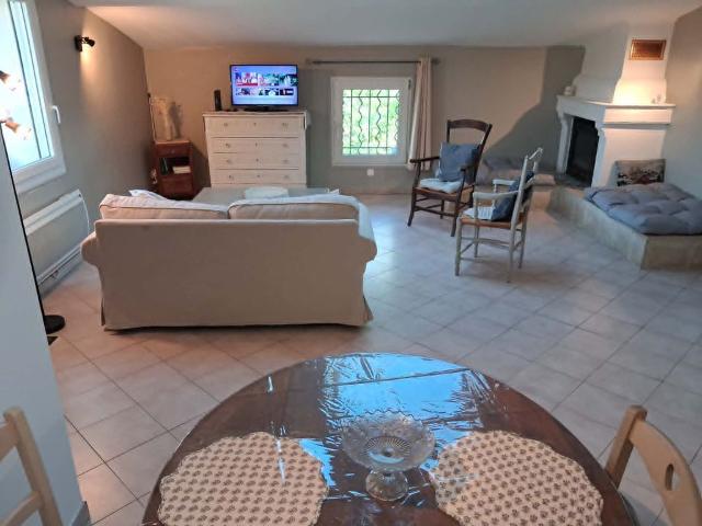 Appartement 3 pièces, 84 m² à louer à Apt 84400
