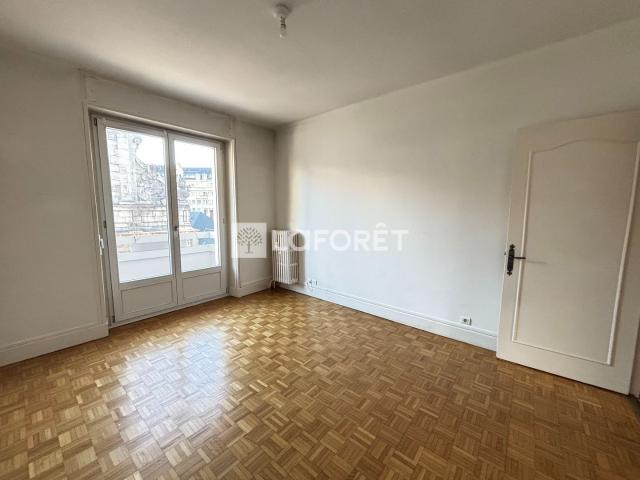 Appartement 3 pièces, 84 m² à louer à Chambéry 73000