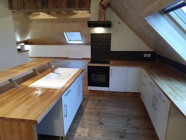 Appartement 3 pièces, 84 m² à louer à Gruffy 74540