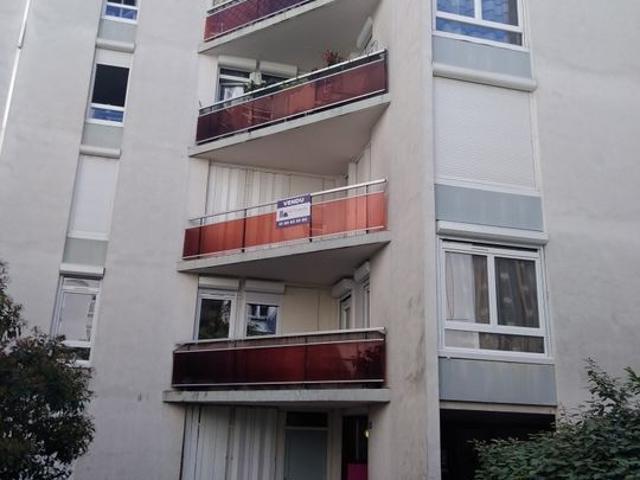 Appartement 3 pièces, 84 m² à louer à Houilles 78800