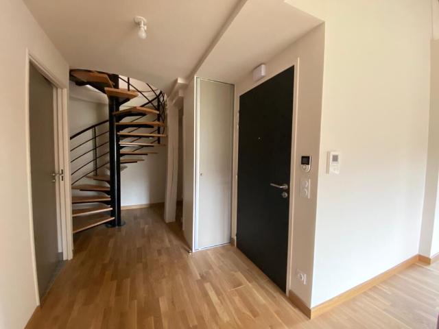 Appartement 3 pièces, 84 m² à louer à Poitiers 86000