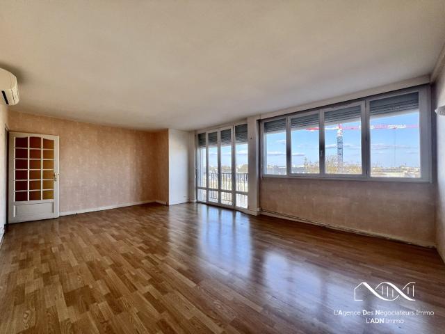 Appartement 3 pièces 84 m²