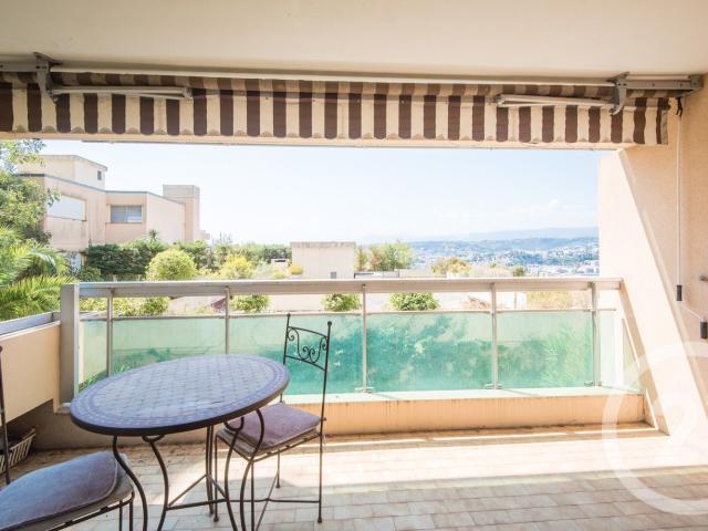 Appartement 3 pièces 84 m²