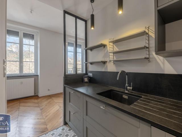 Appartement 3 pièces 84 m²