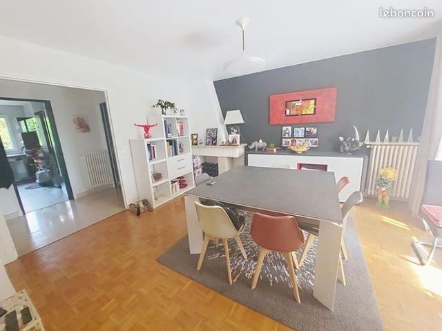Appartement 3 pièces 84 m²