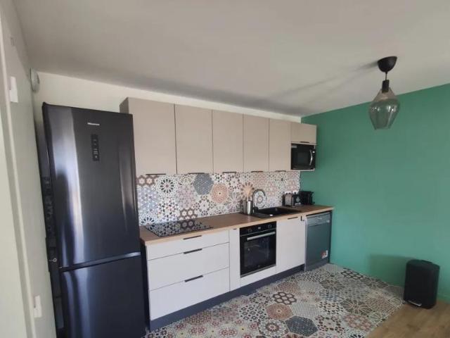 Appartement 3 pièces, 85 m² à louer à Bordeaux 33000